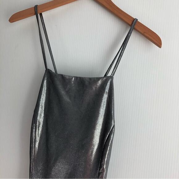 🆕 About Us silver Darlah dress NWT cross cross tie back low back ruffle hem - Picture 10 of 13